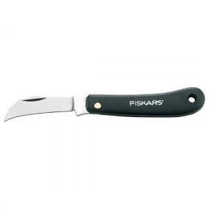 manico in plastica con rivetto in ottone