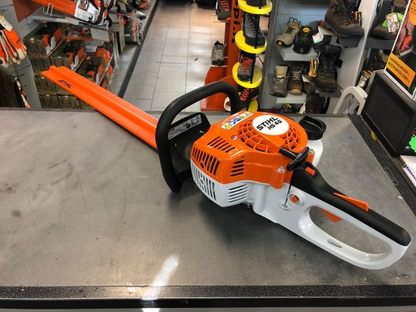 TOSASIEPI STIHL