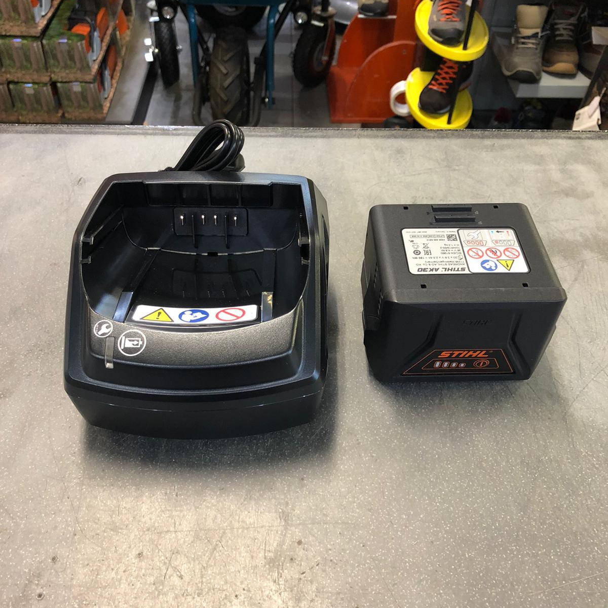Tagliaerba a batteria Stihl RMA 235 - alliastore