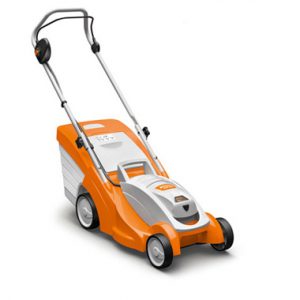 TAGLIAERBA A BATTERIA STIHL RMA 339 CON BATTERIA AK 30 E CARICABATTERIA AL 101-0