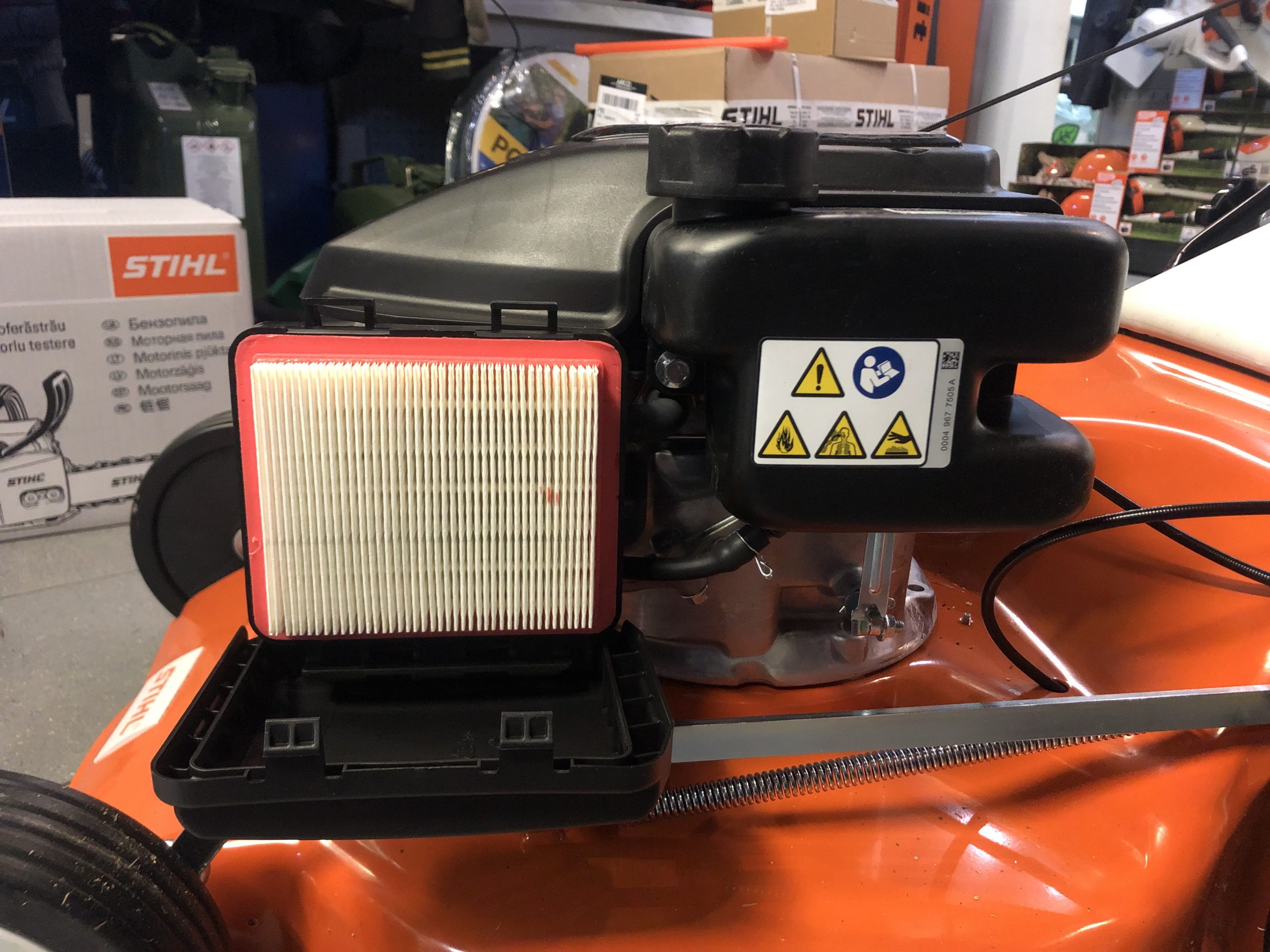 Tagliaerba Stihl RM 253 t - alliastore