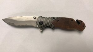 COLTELLO DA TASCA CON MANICO IN LEGNO AUSONIA 026528-0