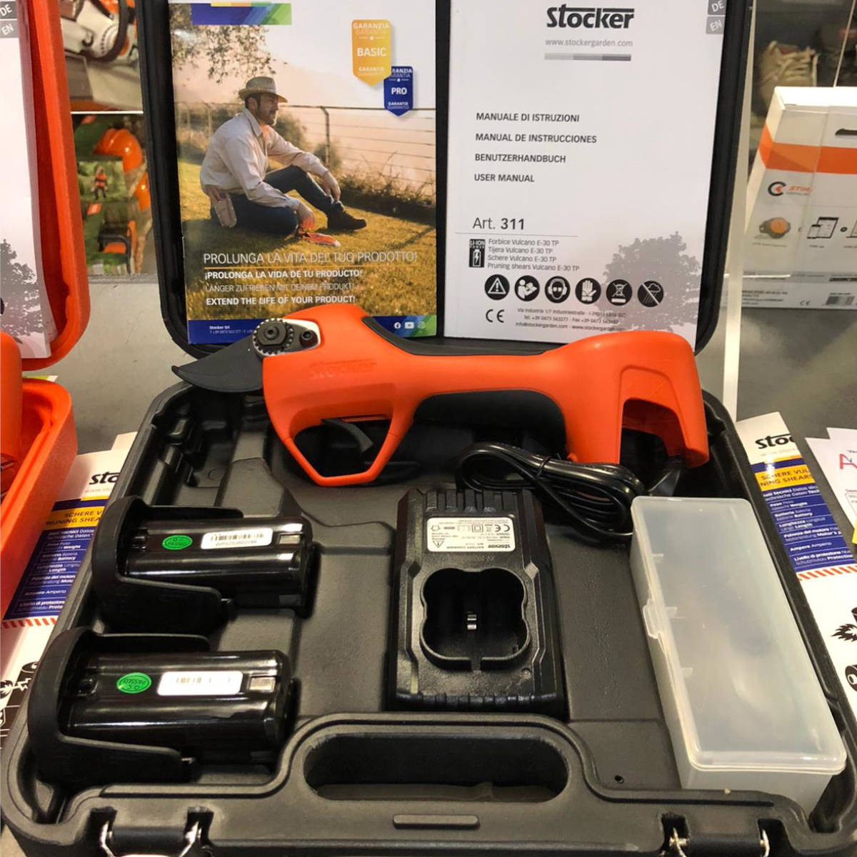 Forbice-a-batteria-Stocker-VULCANO-E -30-TP-5-alliastore