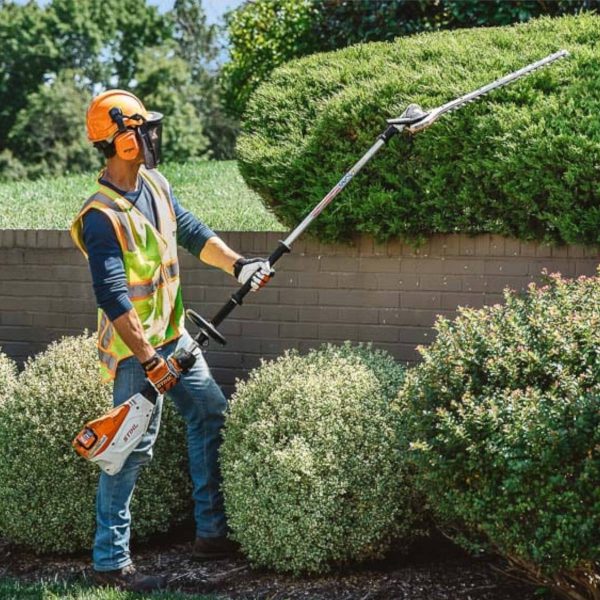 Tosasiepe-allungato-Stihl-HLA135-alliastore